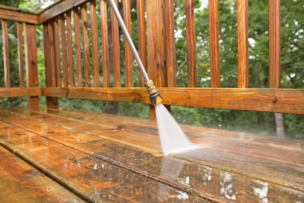 Best Pool Deck Cleaning  in Englewood, NJ